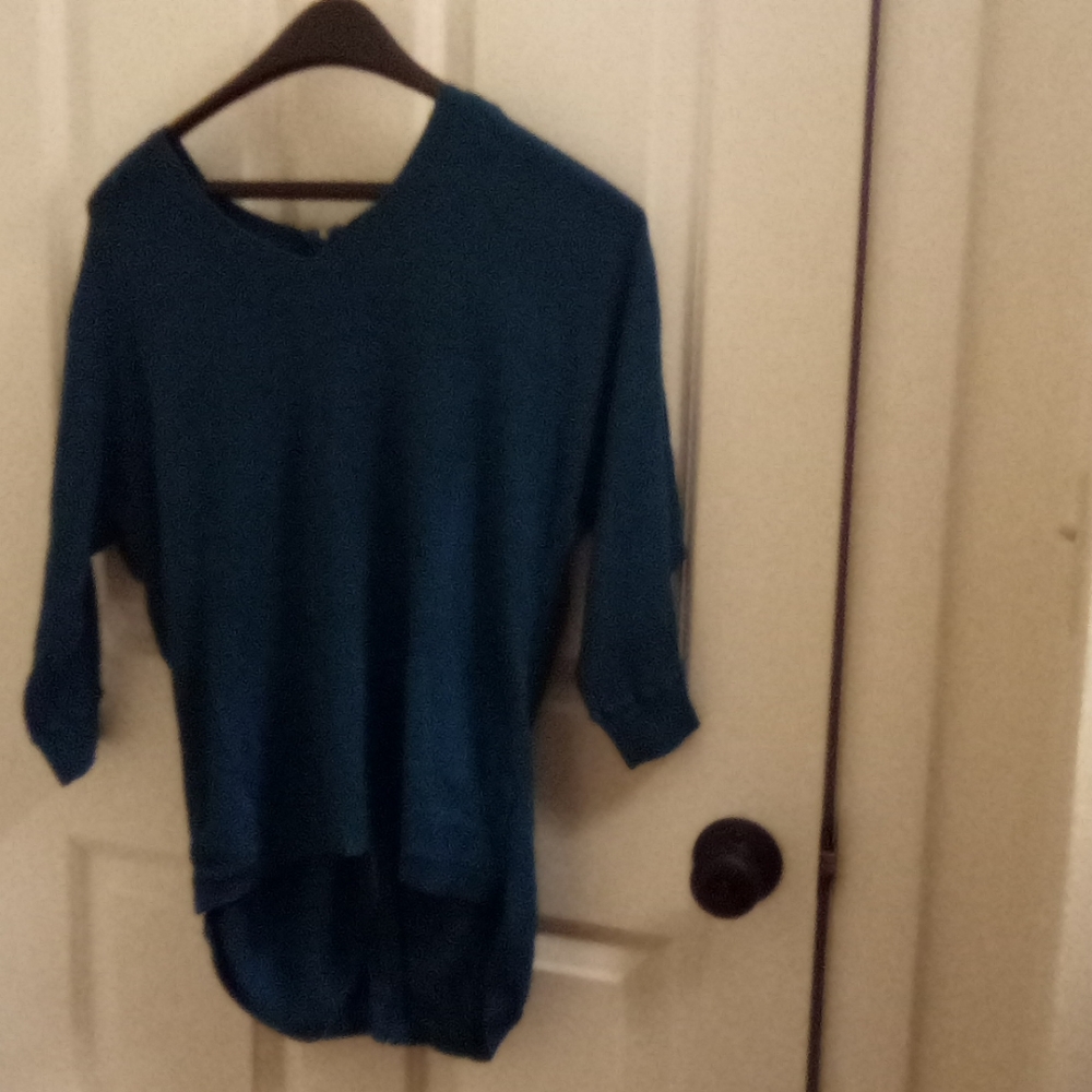 Express teal blue long sleeved top with zipperback